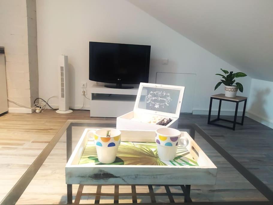 Suite Mansardee Independante, 25Min Lyon-Villefranche Chazay-d'Azergues Eksteriør billede